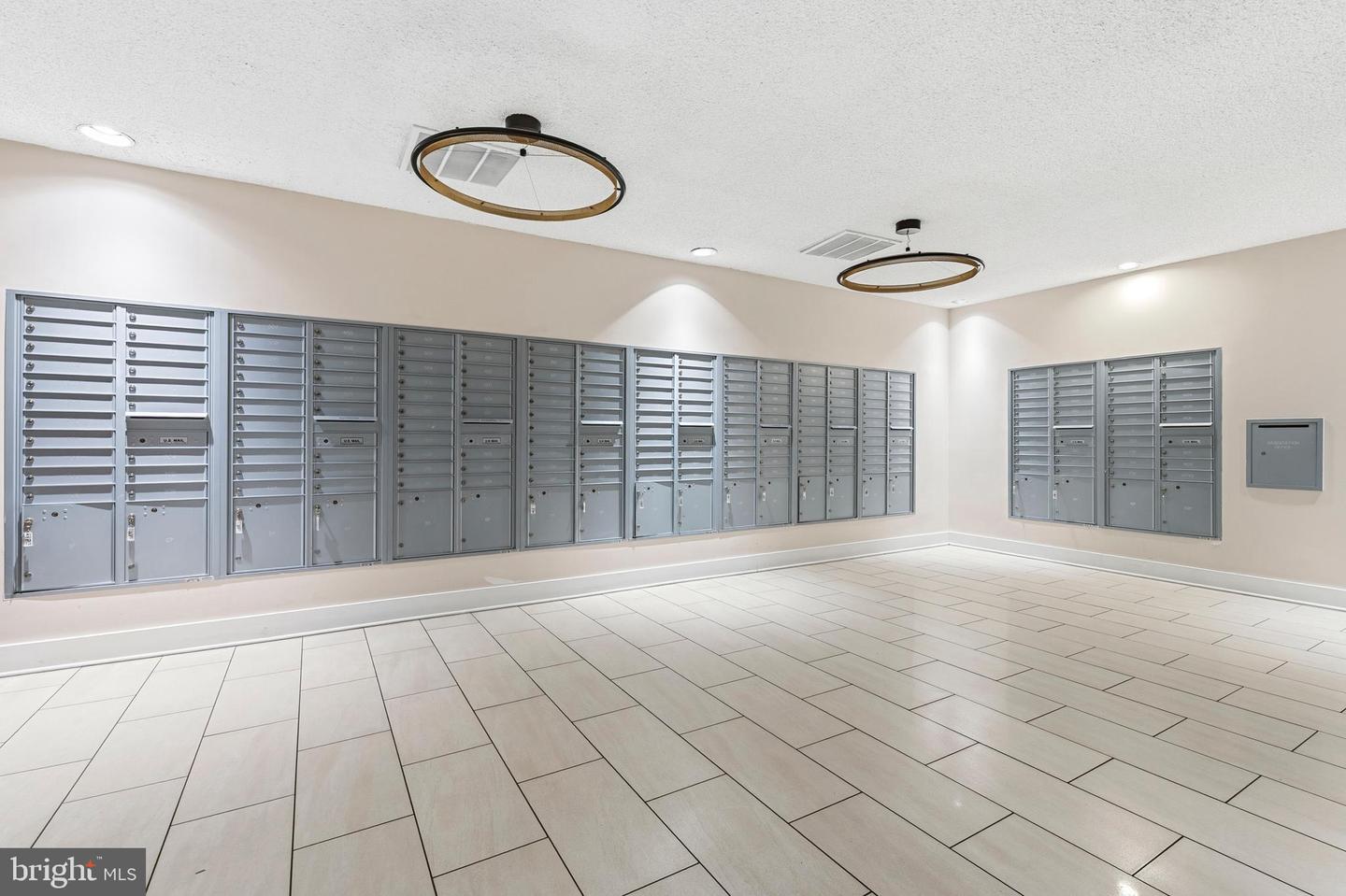 6101 EDSALL RD #205, ALEXANDRIA, Virginia 22304, 2 Bedrooms Bedrooms, ,2 BathroomsBathrooms,Residential,For sale,6101 EDSALL RD #205,VAAX2053656 MLS # VAAX2053656 6101 EDSALL RD #205, ALEXANDRIA, Virginia 22304, 2 Bedrooms Bedrooms, ,2 BathroomsBathrooms,Residential,For sale,6101 EDSALL RD #205,VAAX2053656 MLS # VAAX2053656