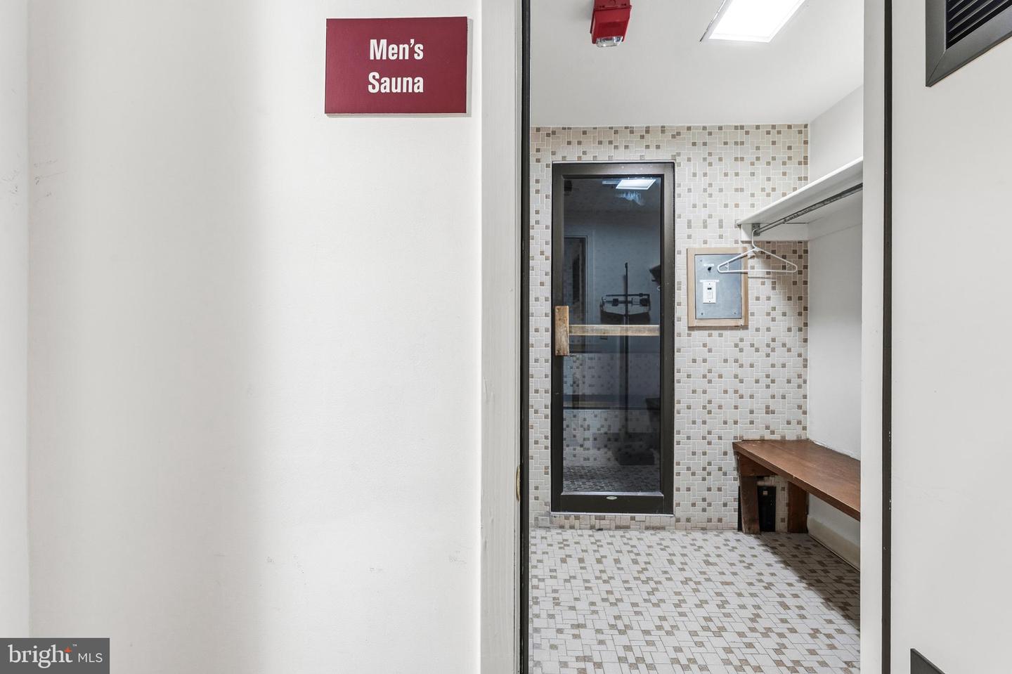 6101 EDSALL RD #205, ALEXANDRIA, Virginia 22304, 2 Bedrooms Bedrooms, ,2 BathroomsBathrooms,Residential,For sale,6101 EDSALL RD #205,VAAX2053656 MLS # VAAX2053656 6101 EDSALL RD #205, ALEXANDRIA, Virginia 22304, 2 Bedrooms Bedrooms, ,2 BathroomsBathrooms,Residential,For sale,6101 EDSALL RD #205,VAAX2053656 MLS # VAAX2053656