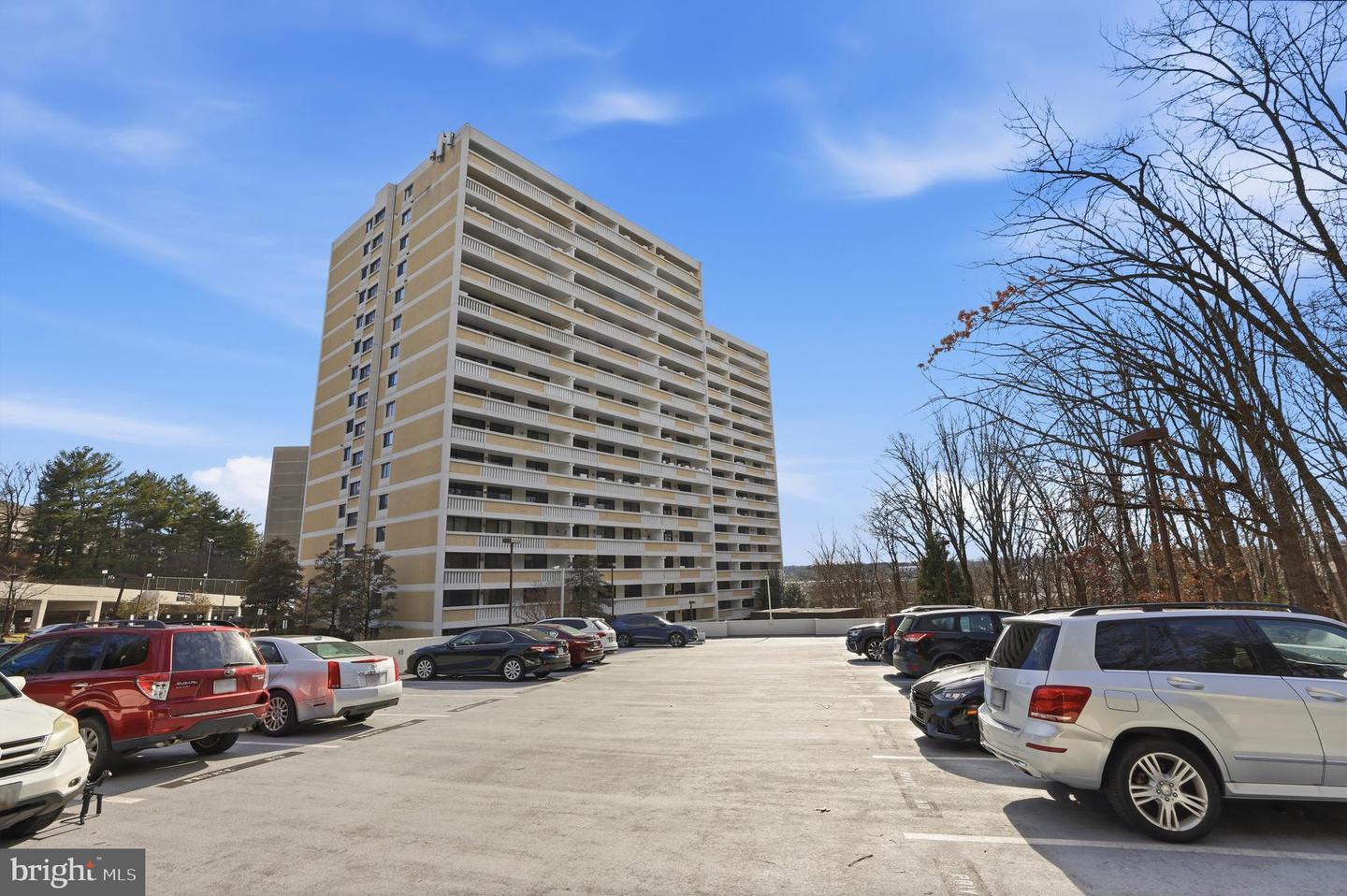 6101 EDSALL RD #205, ALEXANDRIA, Virginia 22304, 2 Bedrooms Bedrooms, ,2 BathroomsBathrooms,Residential,For sale,6101 EDSALL RD #205,VAAX2053656 MLS # VAAX2053656 6101 EDSALL RD #205, ALEXANDRIA, Virginia 22304, 2 Bedrooms Bedrooms, ,2 BathroomsBathrooms,Residential,For sale,6101 EDSALL RD #205,VAAX2053656 MLS # VAAX2053656