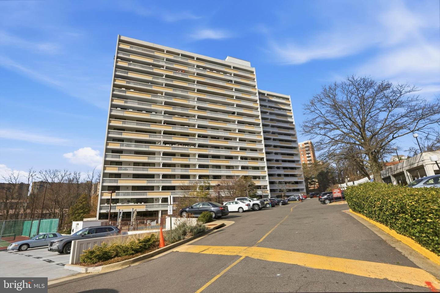 6101 EDSALL RD #205, ALEXANDRIA, Virginia 22304, 2 Bedrooms Bedrooms, ,2 BathroomsBathrooms,Residential,For sale,6101 EDSALL RD #205,VAAX2053656 MLS # VAAX2053656 6101 EDSALL RD #205, ALEXANDRIA, Virginia 22304, 2 Bedrooms Bedrooms, ,2 BathroomsBathrooms,Residential,For sale,6101 EDSALL RD #205,VAAX2053656 MLS # VAAX2053656