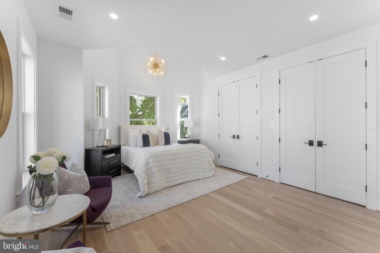 600 U ST NW, WASHINGTON, District Of Columbia 20001, 4 Bedrooms Bedrooms, ,3 BathroomsBathrooms,Residential,For sale,600 U ST NW,DCDC2244100 MLS # DCDC2244100