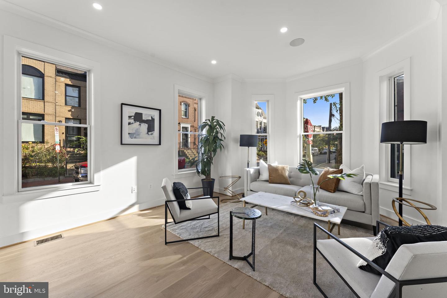 600 U ST NW, WASHINGTON, District Of Columbia 20001, 4 Bedrooms Bedrooms, ,3 BathroomsBathrooms,Residential,For sale,600 U ST NW,DCDC2244100 MLS # DCDC2244100