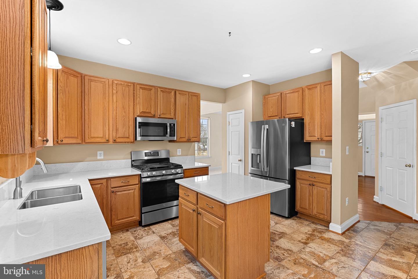 1616 CANDLEWOOD PL NE, LEESBURG, Virginia 20176, 4 Bedrooms Bedrooms, ,2 BathroomsBathrooms,Residential,For sale,1616 CANDLEWOOD PL NE,VALO2115098 MLS # VALO2115098