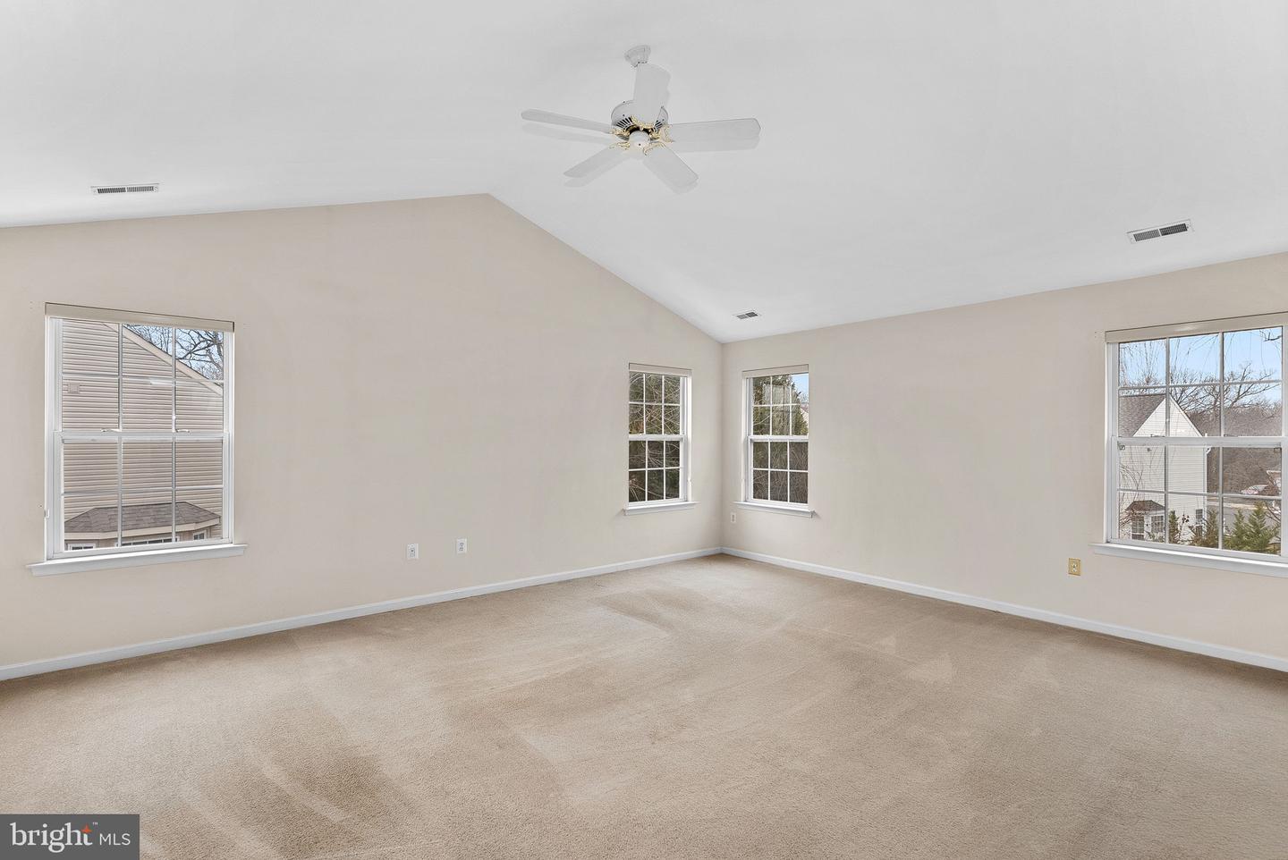 1616 CANDLEWOOD PL NE, LEESBURG, Virginia 20176, 4 Bedrooms Bedrooms, ,2 BathroomsBathrooms,Residential,For sale,1616 CANDLEWOOD PL NE,VALO2115098 MLS # VALO2115098