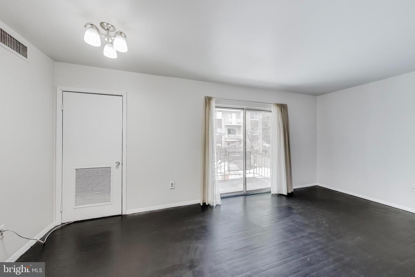 7054 EASTERN AVE NW #204, WASHINGTON, District Of Columbia 20012, 2 Bedrooms Bedrooms, 3 Rooms Rooms,1 BathroomBathrooms,Residential,For sale,7054 EASTERN AVE NW #204,DCDC2244448 MLS # DCDC2244448