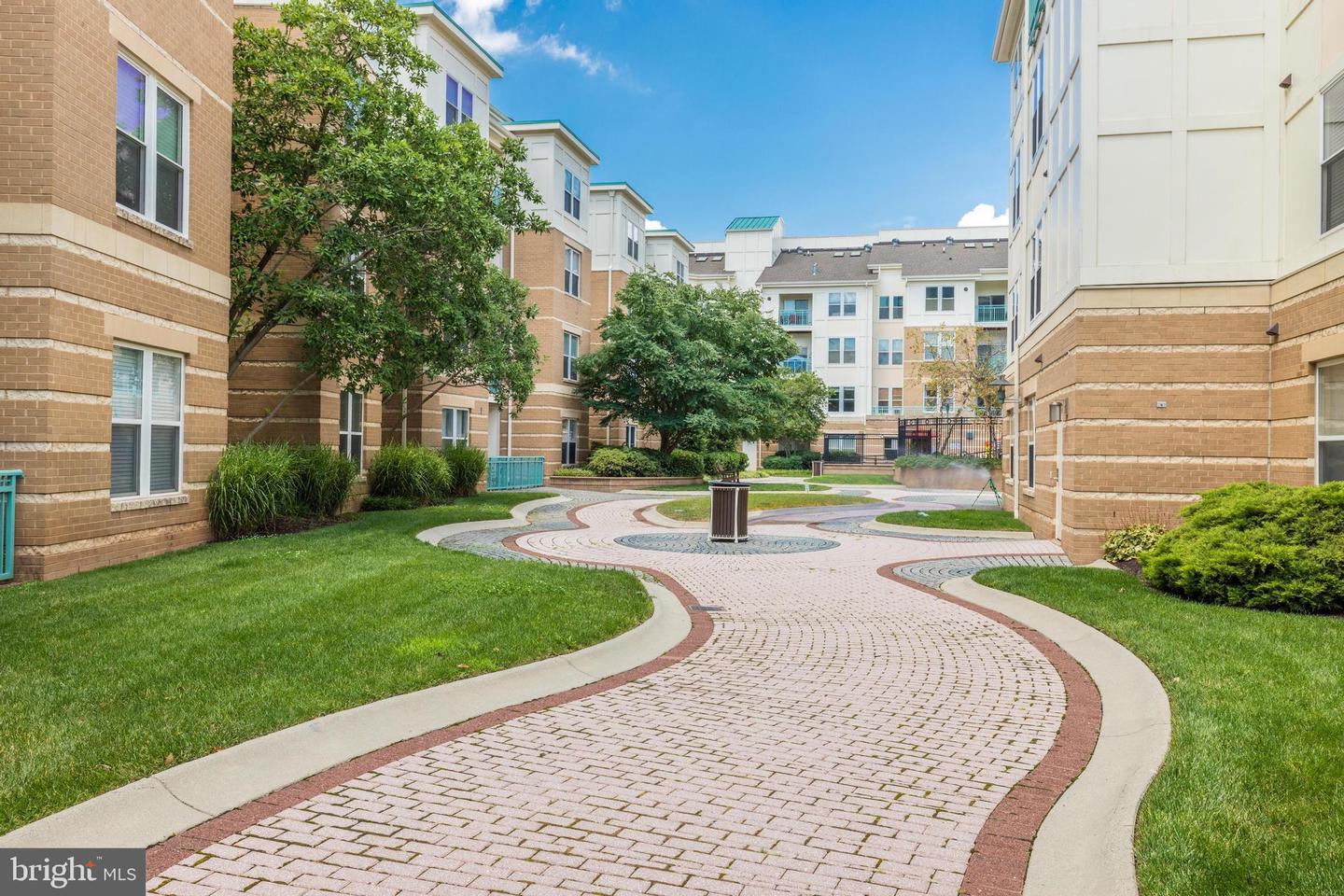 12001 MARKET ST #325, RESTON, Virginia 20190, 1 Bedroom Bedrooms, ,1 BathroomBathrooms,Residential,For sale,12001 MARKET ST #325,VAFX2289026 MLS # VAFX2289026