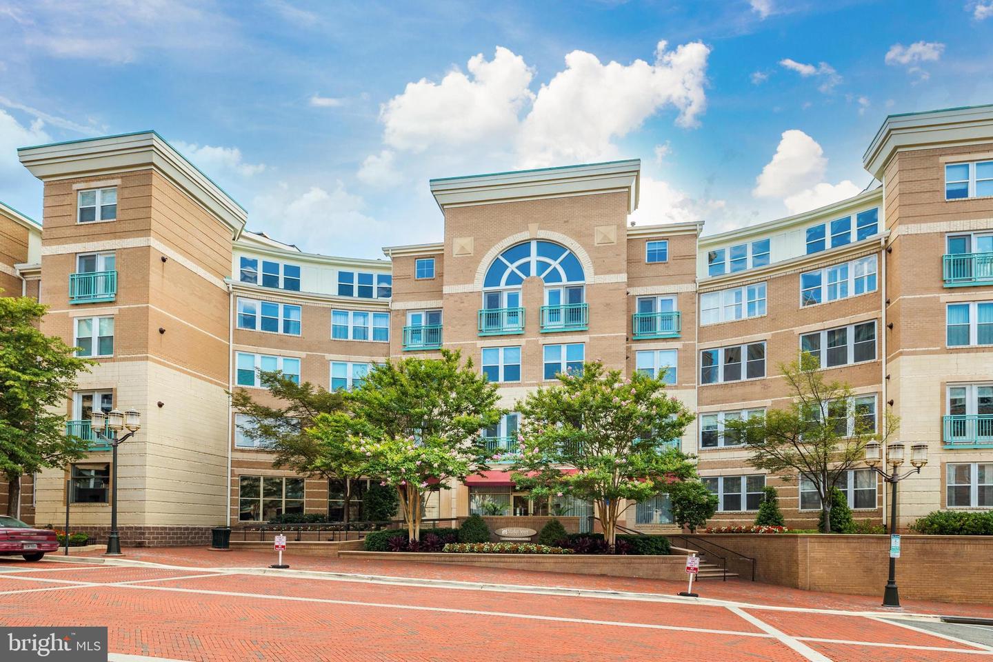 12001 MARKET ST #325, RESTON, Virginia 20190, 1 Bedroom Bedrooms, ,1 BathroomBathrooms,Residential,For sale,12001 MARKET ST #325,VAFX2289026 MLS # VAFX2289026