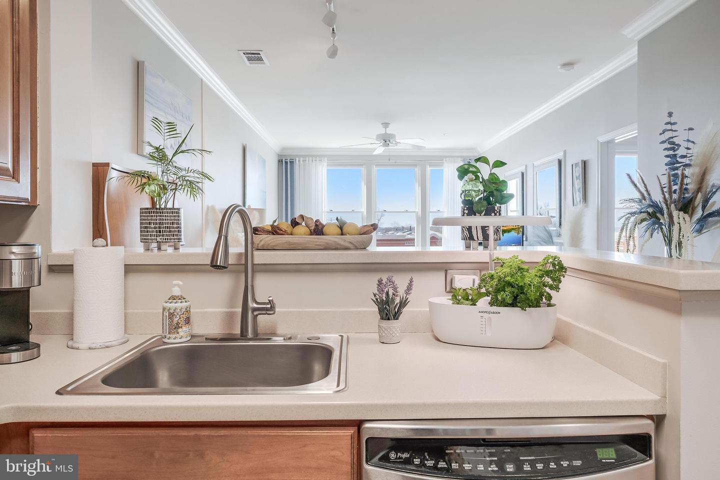 12001 MARKET ST #325, RESTON, Virginia 20190, 1 Bedroom Bedrooms, ,1 BathroomBathrooms,Residential,For sale,12001 MARKET ST #325,VAFX2289026 MLS # VAFX2289026