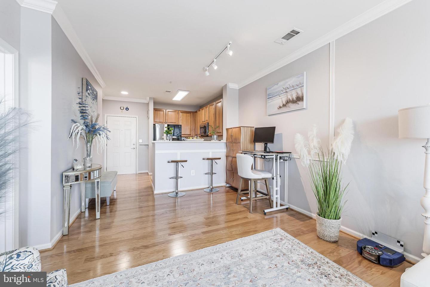 12001 MARKET ST #325, RESTON, Virginia 20190, 1 Bedroom Bedrooms, ,1 BathroomBathrooms,Residential,For sale,12001 MARKET ST #325,VAFX2289026 MLS # VAFX2289026