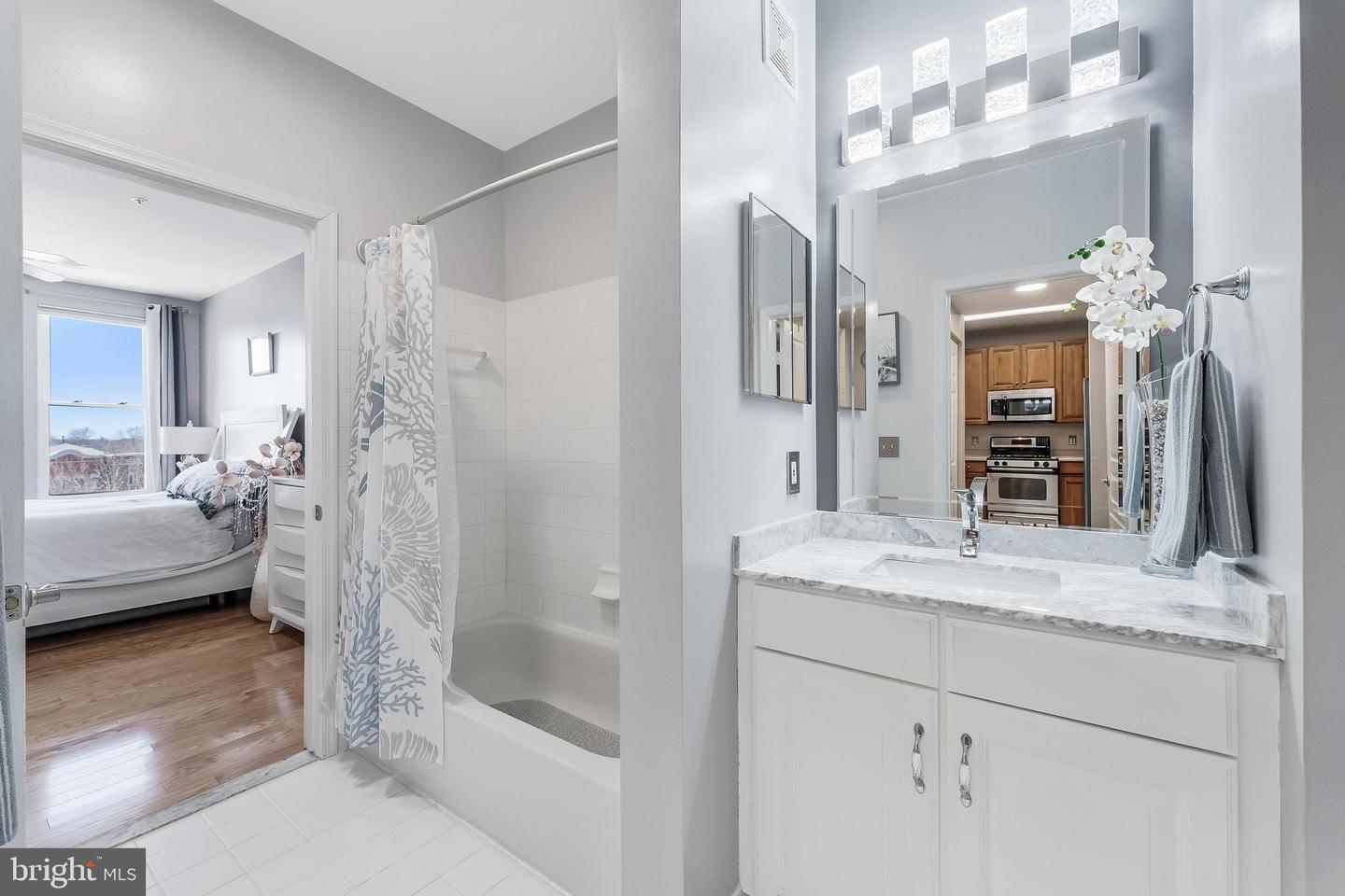 12001 MARKET ST #325, RESTON, Virginia 20190, 1 Bedroom Bedrooms, ,1 BathroomBathrooms,Residential,For sale,12001 MARKET ST #325,VAFX2289026 MLS # VAFX2289026