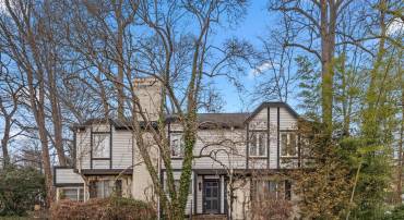 4023 30TH ST N, ARLINGTON, Virginia 22207, 6 Bedrooms Bedrooms, ,4 BathroomsBathrooms,Residential,For sale,4023 30TH ST N,VAAR2068526 MLS # VAAR2068526