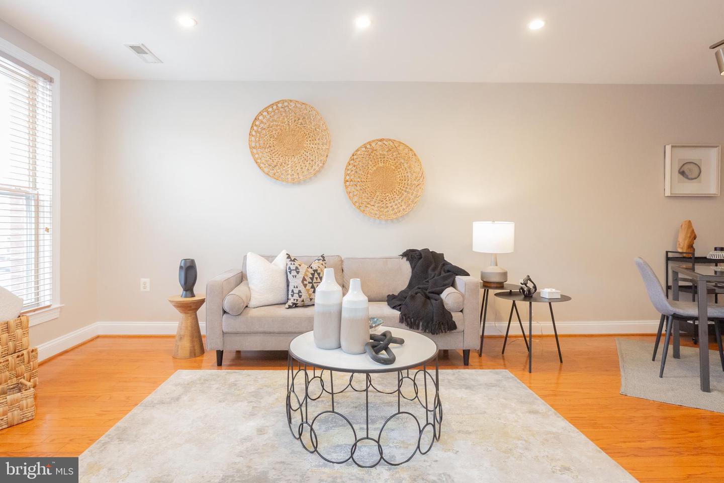 1432 EAST CAPITOL ST NE #1432, WASHINGTON, District Of Columbia 20003, 1 Bedroom Bedrooms, 5 Rooms Rooms,1 BathroomBathrooms,Residential,For sale,1432 EAST CAPITOL ST NE #1432,DCDC2244834 MLS # DCDC2244834