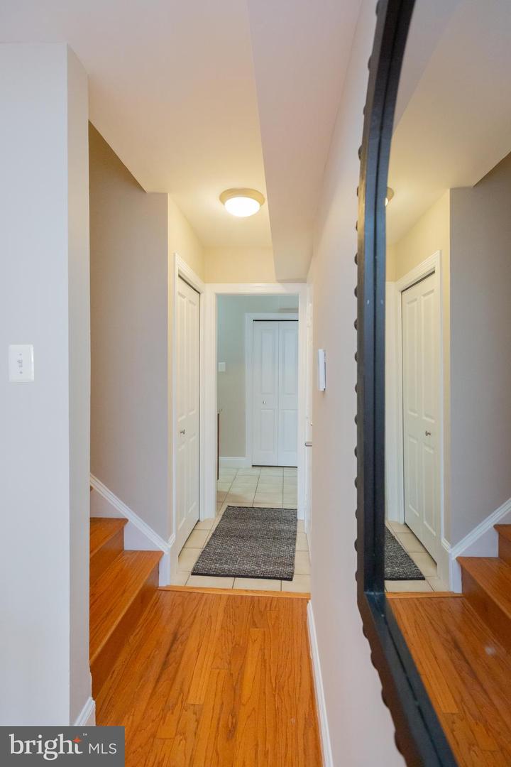 1432 EAST CAPITOL ST NE #1432, WASHINGTON, District Of Columbia 20003, 1 Bedroom Bedrooms, 5 Rooms Rooms,1 BathroomBathrooms,Residential,For sale,1432 EAST CAPITOL ST NE #1432,DCDC2244834 MLS # DCDC2244834