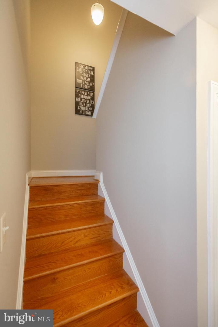 1432 EAST CAPITOL ST NE #1432, WASHINGTON, District Of Columbia 20003, 1 Bedroom Bedrooms, 5 Rooms Rooms,1 BathroomBathrooms,Residential,For sale,1432 EAST CAPITOL ST NE #1432,DCDC2244834 MLS # DCDC2244834