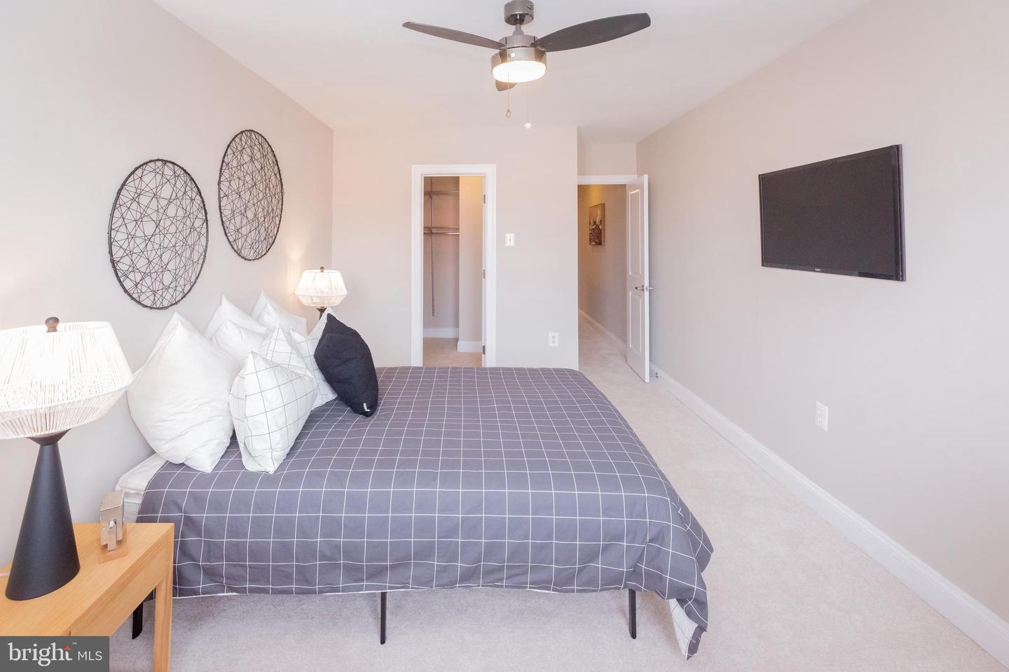 1432 EAST CAPITOL ST NE #1432, WASHINGTON, District Of Columbia 20003, 1 Bedroom Bedrooms, 5 Rooms Rooms,1 BathroomBathrooms,Residential,For sale,1432 EAST CAPITOL ST NE #1432,DCDC2244834 MLS # DCDC2244834