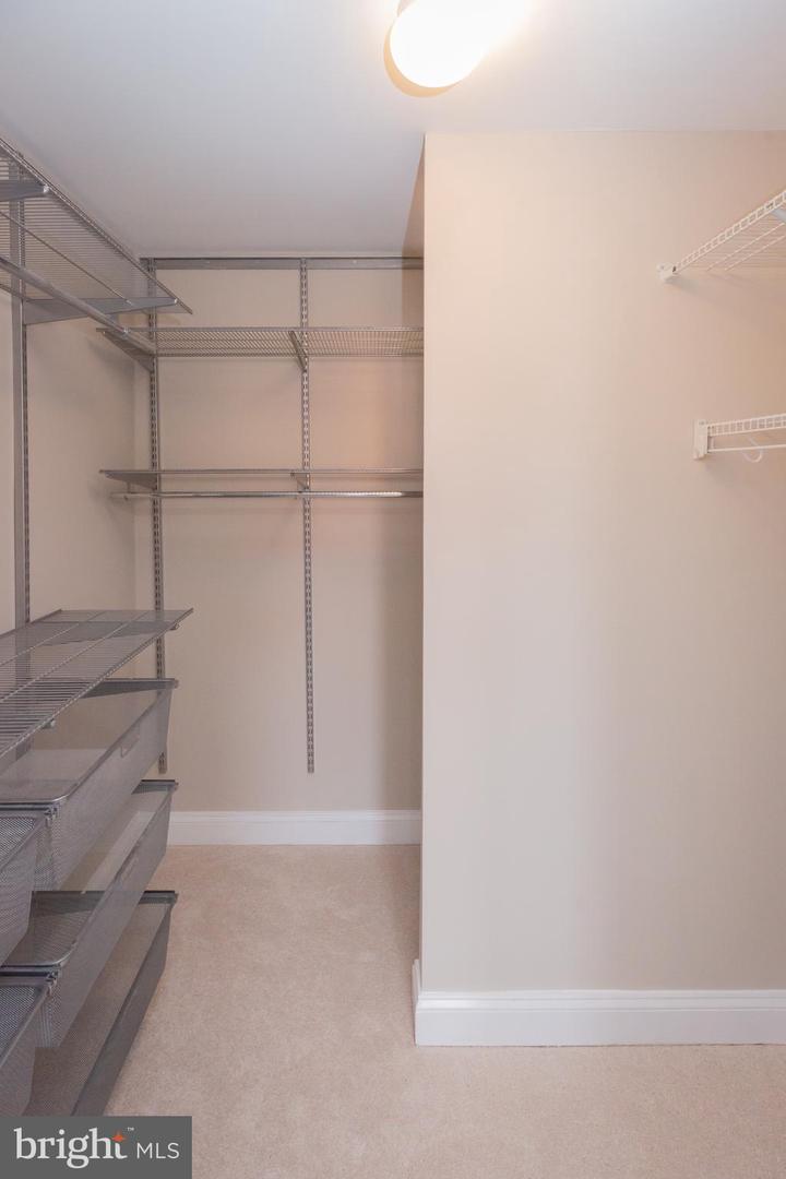 1432 EAST CAPITOL ST NE #1432, WASHINGTON, District Of Columbia 20003, 1 Bedroom Bedrooms, 5 Rooms Rooms,1 BathroomBathrooms,Residential,For sale,1432 EAST CAPITOL ST NE #1432,DCDC2244834 MLS # DCDC2244834