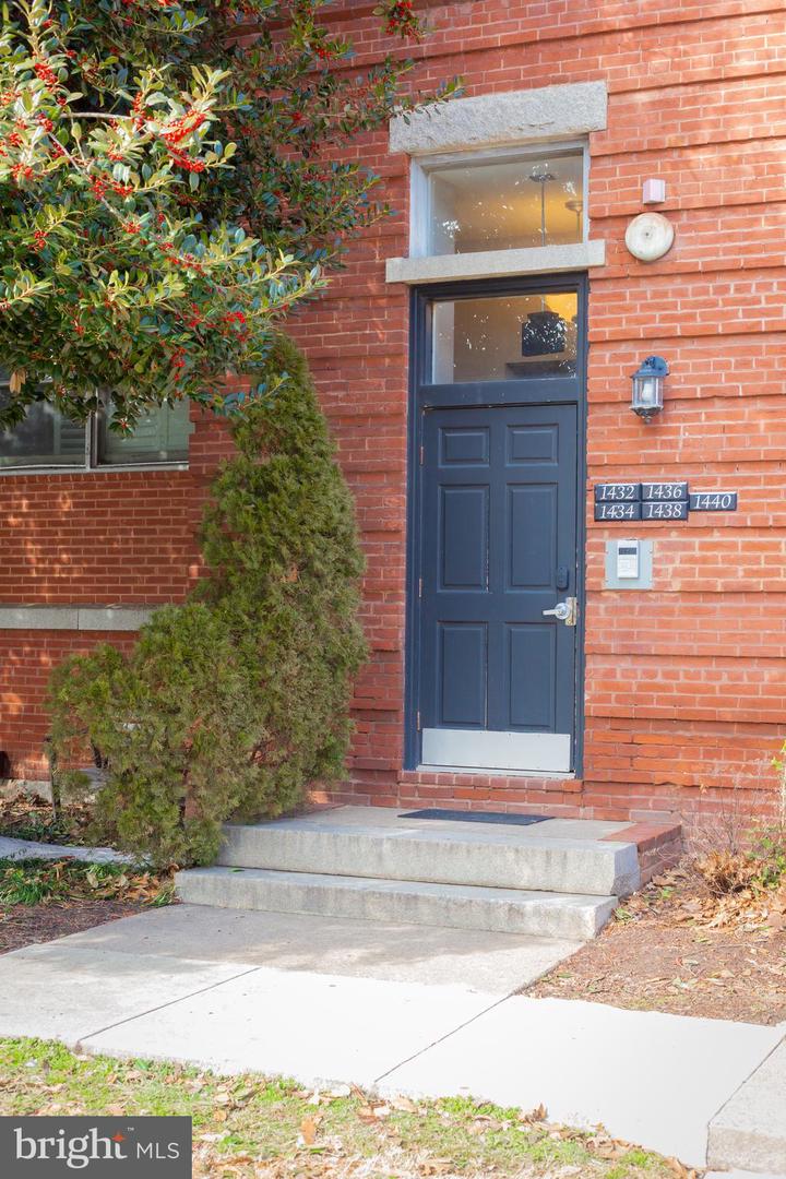 1432 EAST CAPITOL ST NE #1432, WASHINGTON, District Of Columbia 20003, 1 Bedroom Bedrooms, 5 Rooms Rooms,1 BathroomBathrooms,Residential,For sale,1432 EAST CAPITOL ST NE #1432,DCDC2244834 MLS # DCDC2244834