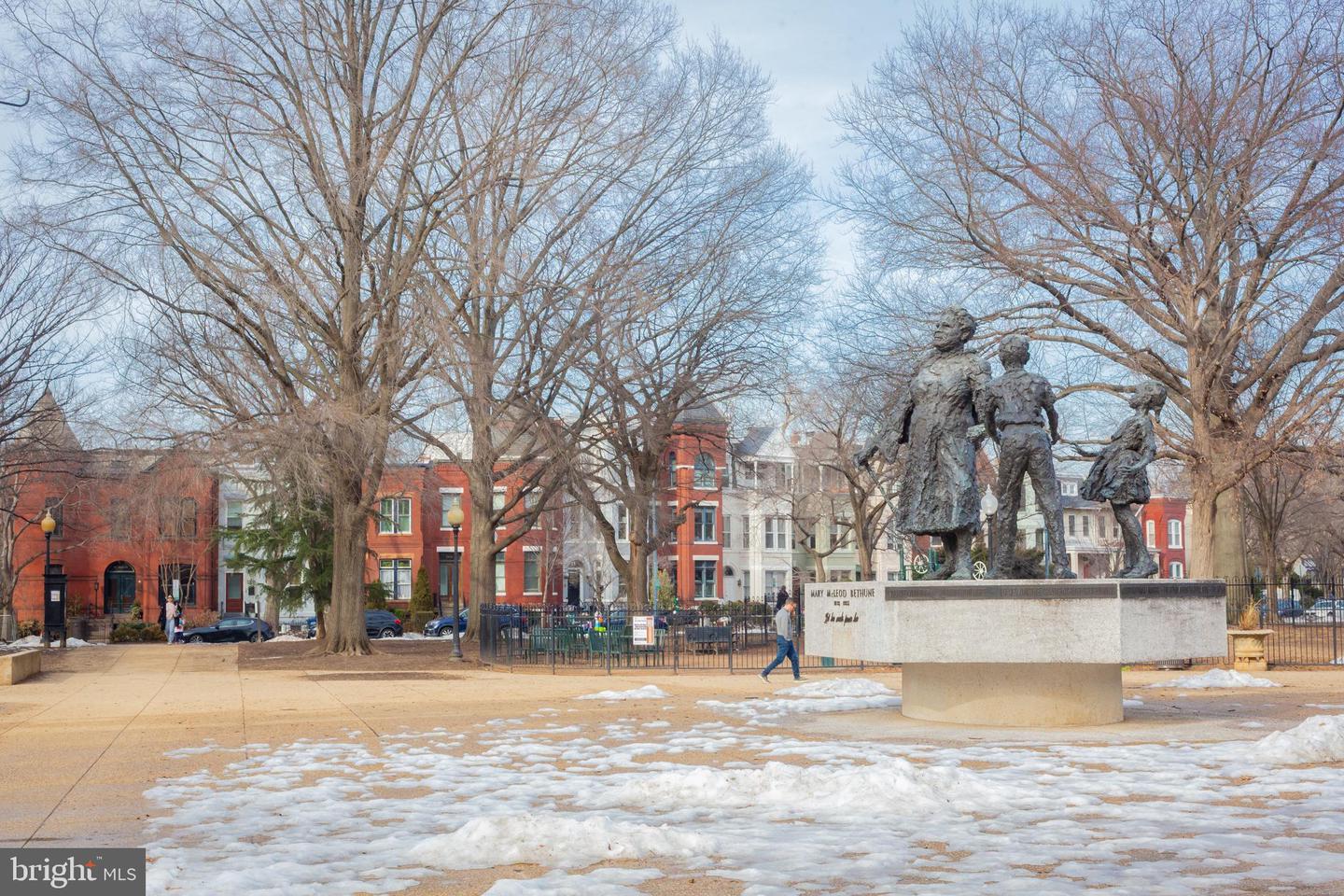 1432 EAST CAPITOL ST NE #1432, WASHINGTON, District Of Columbia 20003, 1 Bedroom Bedrooms, 5 Rooms Rooms,1 BathroomBathrooms,Residential,For sale,1432 EAST CAPITOL ST NE #1432,DCDC2244834 MLS # DCDC2244834