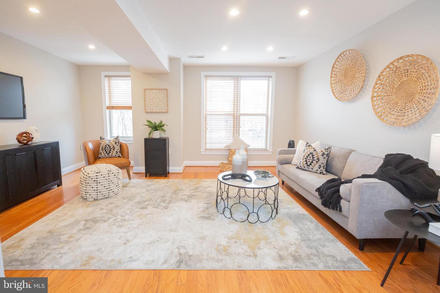 1432 EAST CAPITOL ST NE #1432, WASHINGTON, District Of Columbia 20003, 1 Bedroom Bedrooms, 5 Rooms Rooms,1 BathroomBathrooms,Residential,For sale,1432 EAST CAPITOL ST NE #1432,DCDC2244834 MLS # DCDC2244834