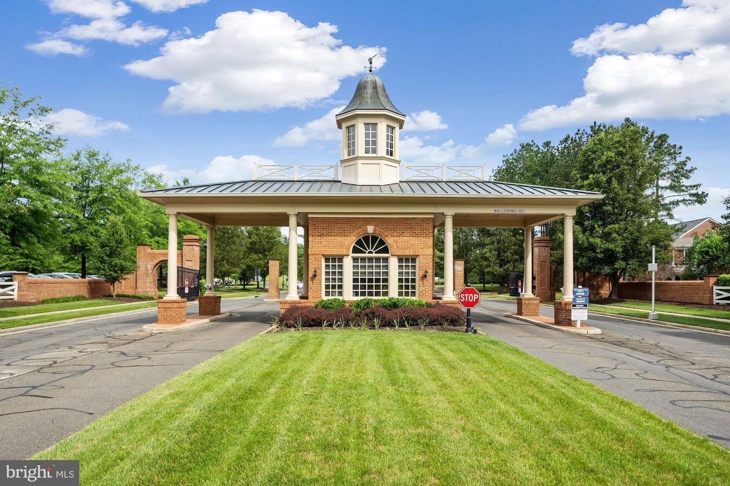 5112 FALDO DR, HAYMARKET, Virginia 20169, 3 Bedrooms Bedrooms, ,3 BathroomsBathrooms,Residential,For sale,5112 FALDO DR,VAPW2111976 MLS # VAPW2111976