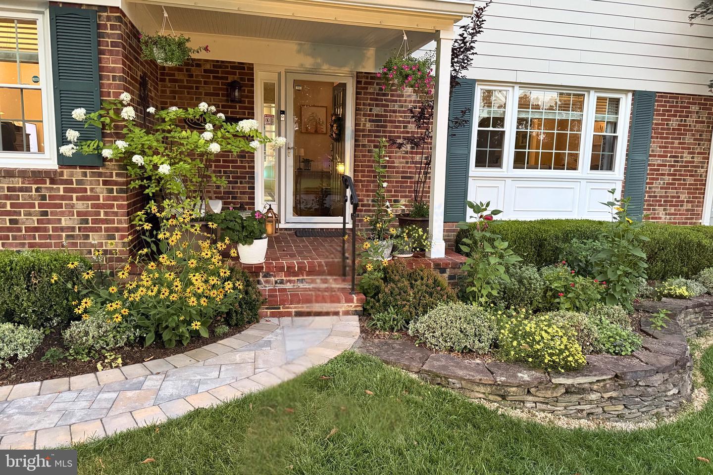 6003 SHERBORN LN, SPRINGFIELD, Virginia 22152, 4 Bedrooms Bedrooms, ,2 BathroomsBathrooms,Residential,For sale,6003 SHERBORN LN,VAFX2289370 MLS # VAFX2289370 6003 SHERBORN LN, SPRINGFIELD, Virginia 22152, 4 Bedrooms Bedrooms, ,2 BathroomsBathrooms,Residential,For sale,6003 SHERBORN LN,VAFX2289370 MLS # VAFX2289370