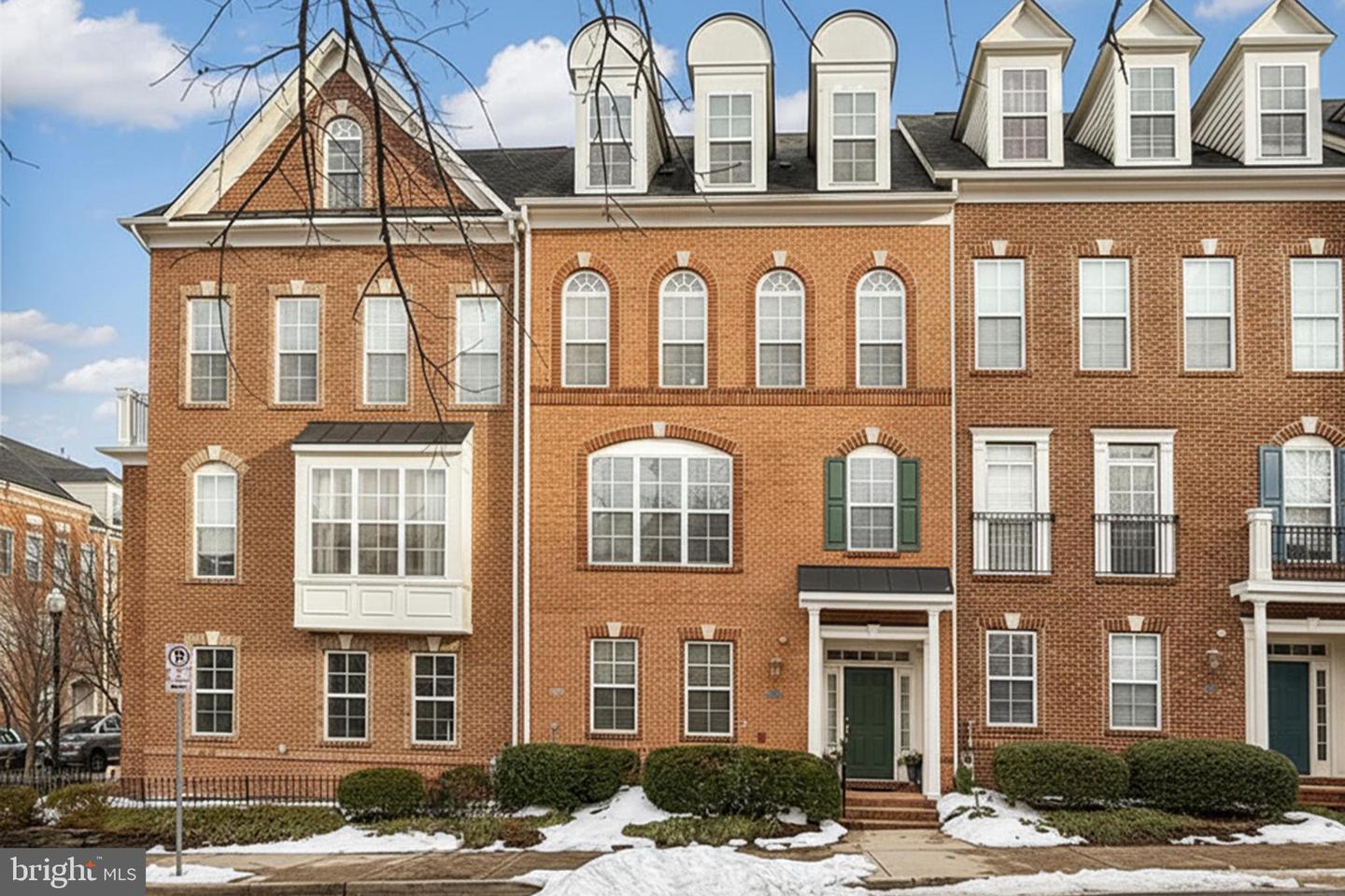 806 GRACE ST, HERNDON, Virginia 20170, 3 Bedrooms Bedrooms, ,2 BathroomsBathrooms,Residential,For sale,806 GRACE ST,VAFX2289440 MLS # VAFX2289440