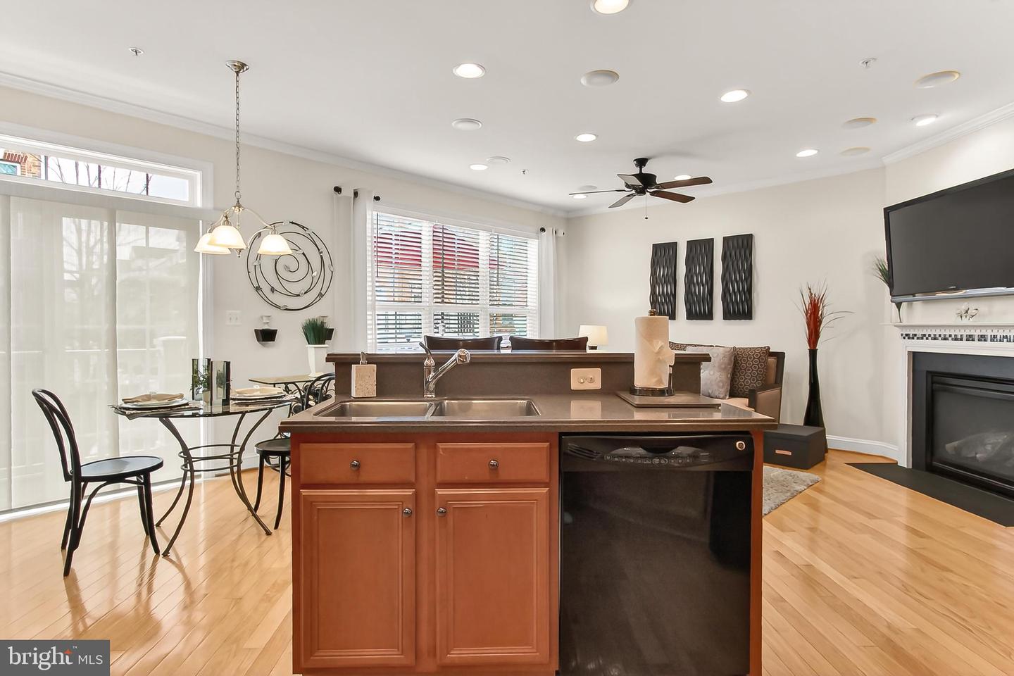 806 GRACE ST, HERNDON, Virginia 20170, 3 Bedrooms Bedrooms, ,2 BathroomsBathrooms,Residential,For sale,806 GRACE ST,VAFX2289440 MLS # VAFX2289440