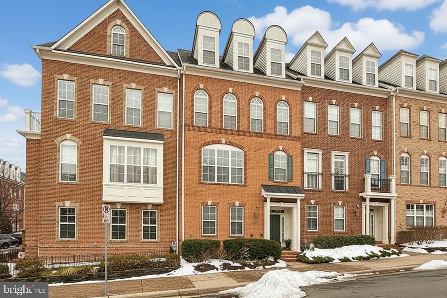 806 GRACE ST, HERNDON, Virginia 20170, 3 Bedrooms Bedrooms, ,2 BathroomsBathrooms,Residential,For sale,806 GRACE ST,VAFX2289440 MLS # VAFX2289440