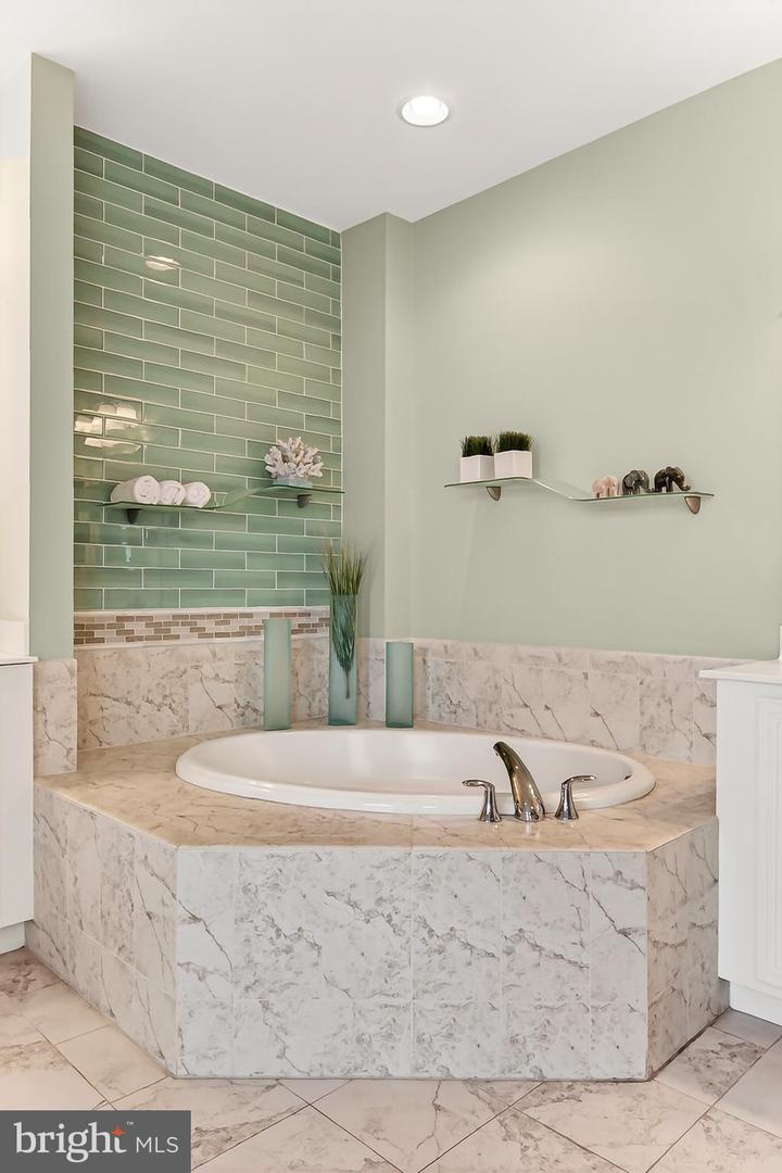 806 GRACE ST, HERNDON, Virginia 20170, 3 Bedrooms Bedrooms, ,2 BathroomsBathrooms,Residential,For sale,806 GRACE ST,VAFX2289440 MLS # VAFX2289440