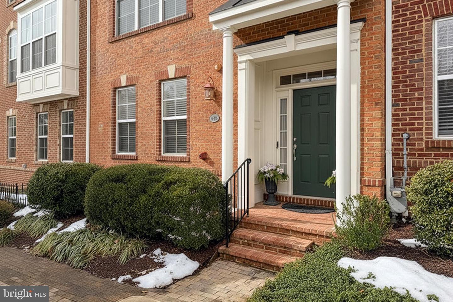 806 GRACE ST, HERNDON, Virginia 20170, 3 Bedrooms Bedrooms, ,2 BathroomsBathrooms,Residential,For sale,806 GRACE ST,VAFX2289440 MLS # VAFX2289440