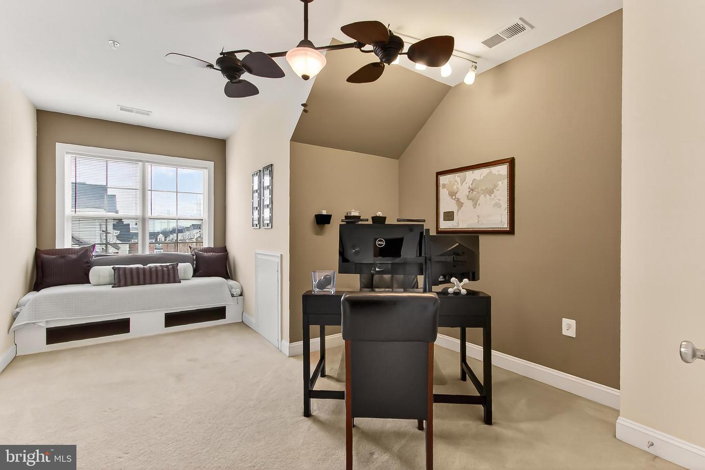 806 GRACE ST, HERNDON, Virginia 20170, 3 Bedrooms Bedrooms, ,2 BathroomsBathrooms,Residential,For sale,806 GRACE ST,VAFX2289440 MLS # VAFX2289440