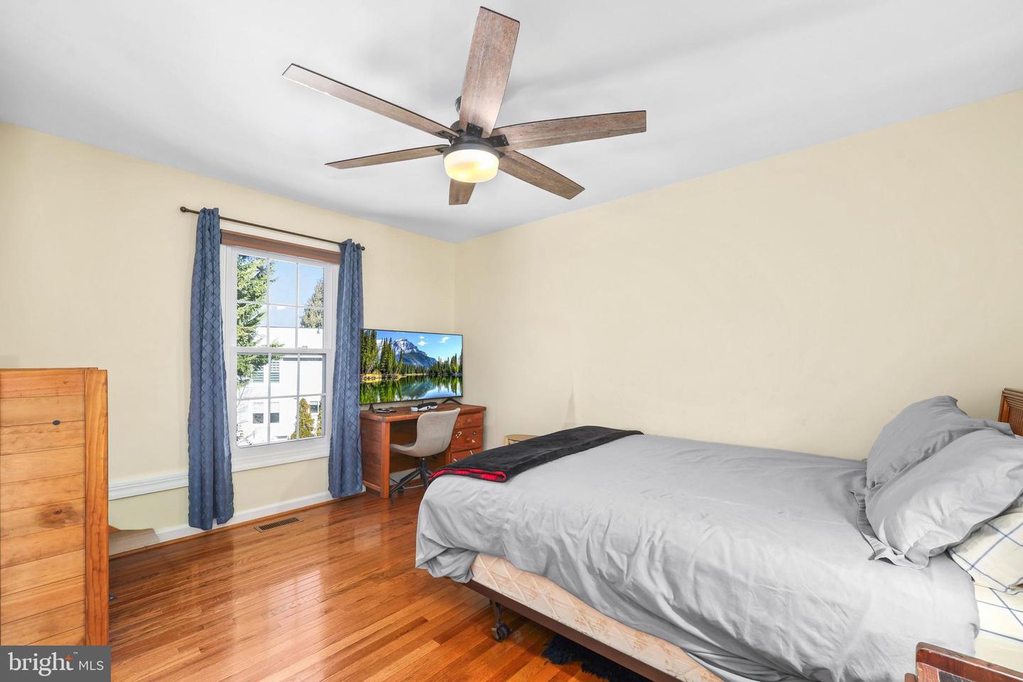 20803 BLOSSOM LANDING WAY, STERLING, Virginia 20165, 4 Bedrooms Bedrooms, ,3 BathroomsBathrooms,Residential,For sale,20803 BLOSSOM LANDING WAY,VALO2115366 MLS # VALO2115366