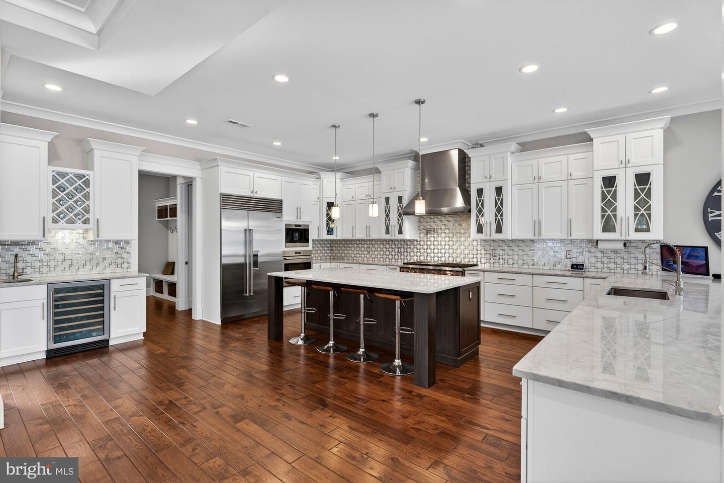 9222 BRIAN DR, VIENNA, Virginia 22180, 7 Bedrooms Bedrooms, ,6 BathroomsBathrooms,Residential,For sale,9222 BRIAN DR,VAFX2289492 MLS # VAFX2289492