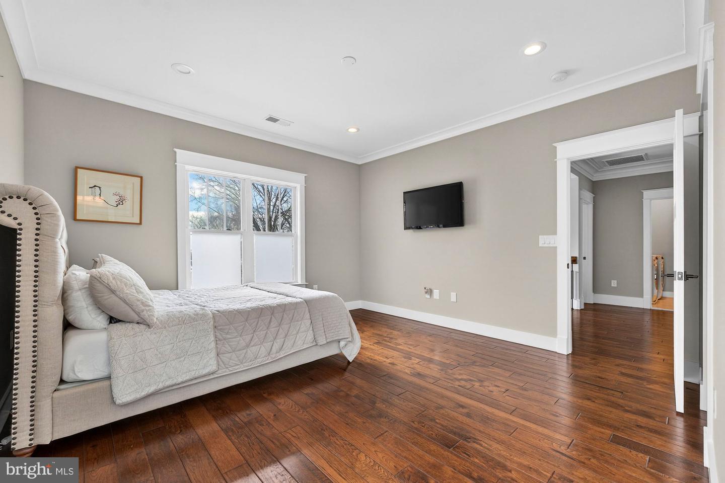 9222 BRIAN DR, VIENNA, Virginia 22180, 7 Bedrooms Bedrooms, ,6 BathroomsBathrooms,Residential,For sale,9222 BRIAN DR,VAFX2289492 MLS # VAFX2289492