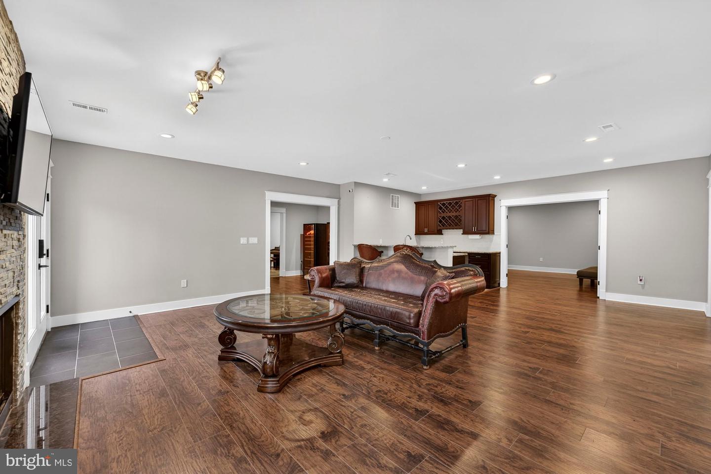 9222 BRIAN DR, VIENNA, Virginia 22180, 7 Bedrooms Bedrooms, ,6 BathroomsBathrooms,Residential,For sale,9222 BRIAN DR,VAFX2289492 MLS # VAFX2289492