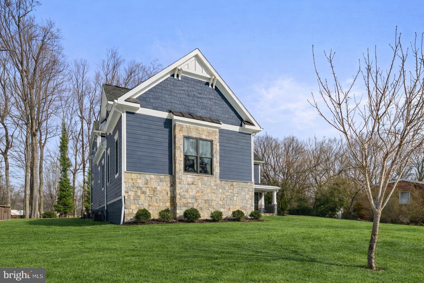 9222 BRIAN DR, VIENNA, Virginia 22180, 7 Bedrooms Bedrooms, ,6 BathroomsBathrooms,Residential,For sale,9222 BRIAN DR,VAFX2289492 MLS # VAFX2289492