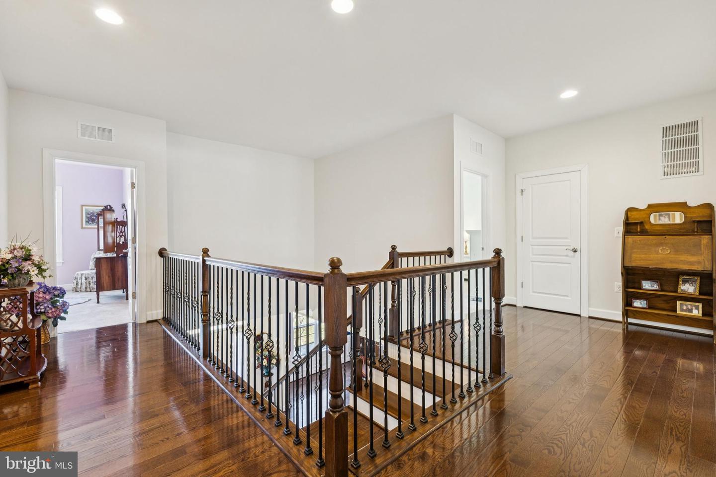 9940 SUMMERWOOD DR, MANASSAS, Virginia 20111, 4 Bedrooms Bedrooms, ,3 BathroomsBathrooms,Residential,For sale,9940 SUMMERWOOD DR,VAPW2112026 MLS # VAPW2112026