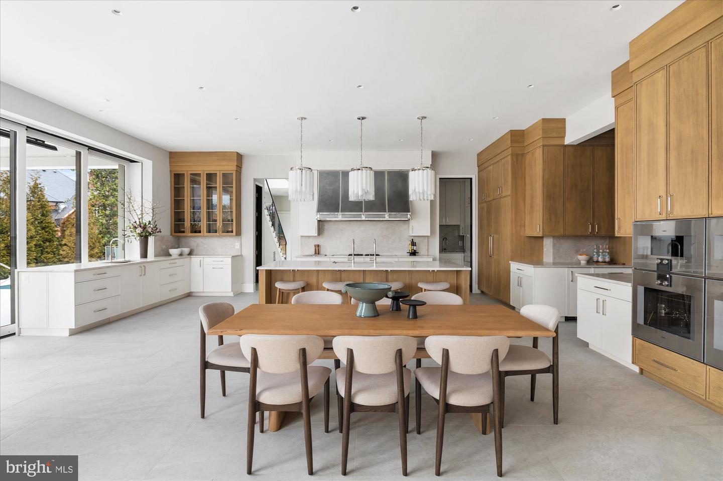 1306 BALLANTRAE CT, MCLEAN, Virginia 22101, 6 Bedrooms Bedrooms, 26 Rooms Rooms,8 BathroomsBathrooms,Residential,For sale,1306 BALLANTRAE CT,VAFX2289520 MLS # VAFX2289520