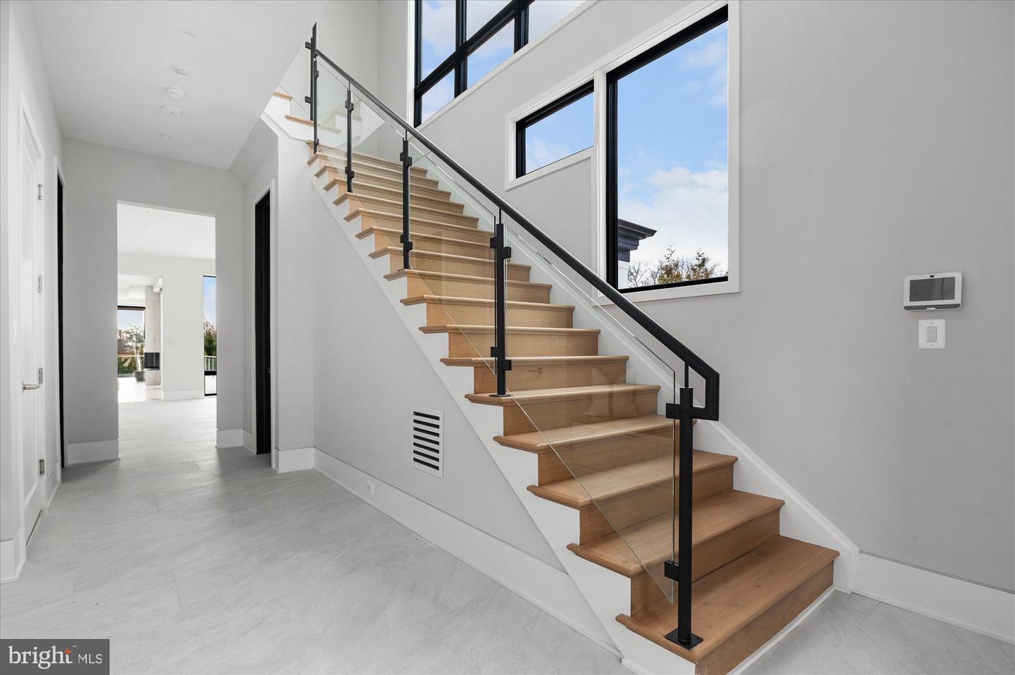 1306 BALLANTRAE CT, MCLEAN, Virginia 22101, 6 Bedrooms Bedrooms, 26 Rooms Rooms,8 BathroomsBathrooms,Residential,For sale,1306 BALLANTRAE CT,VAFX2289520 MLS # VAFX2289520