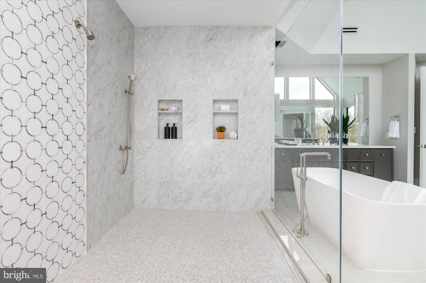 1306 BALLANTRAE CT, MCLEAN, Virginia 22101, 6 Bedrooms Bedrooms, 26 Rooms Rooms,8 BathroomsBathrooms,Residential,For sale,1306 BALLANTRAE CT,VAFX2289520 MLS # VAFX2289520