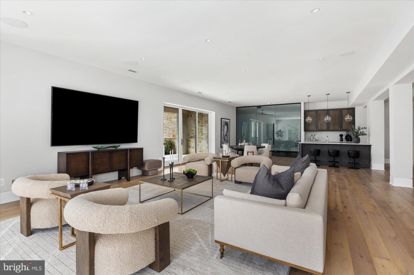 1306 BALLANTRAE CT, MCLEAN, Virginia 22101, 6 Bedrooms Bedrooms, 26 Rooms Rooms,8 BathroomsBathrooms,Residential,For sale,1306 BALLANTRAE CT,VAFX2289520 MLS # VAFX2289520