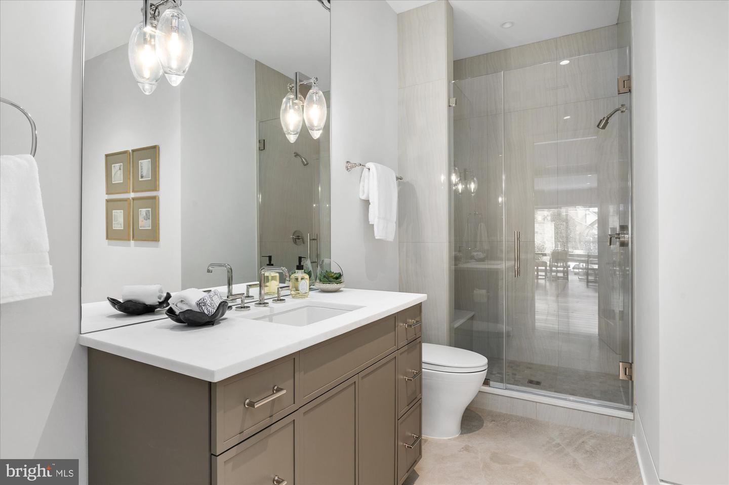 1306 BALLANTRAE CT, MCLEAN, Virginia 22101, 6 Bedrooms Bedrooms, 26 Rooms Rooms,8 BathroomsBathrooms,Residential,For sale,1306 BALLANTRAE CT,VAFX2289520 MLS # VAFX2289520