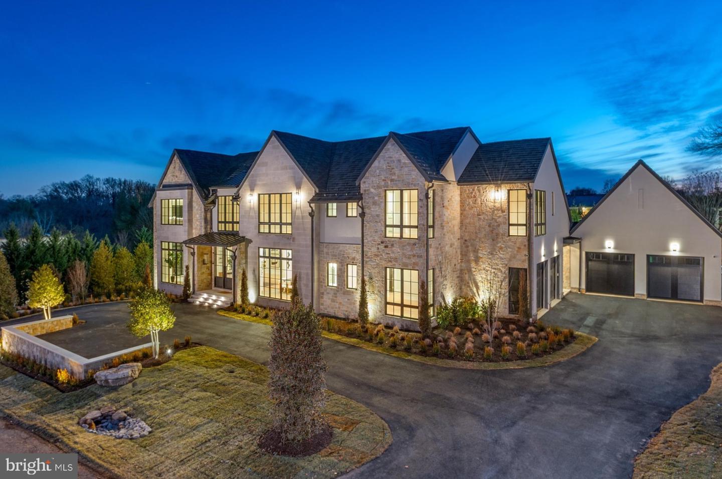 1306 BALLANTRAE CT, MCLEAN, Virginia 22101, 6 Bedrooms Bedrooms, 26 Rooms Rooms,8 BathroomsBathrooms,Residential,For sale,1306 BALLANTRAE CT,VAFX2289520 MLS # VAFX2289520