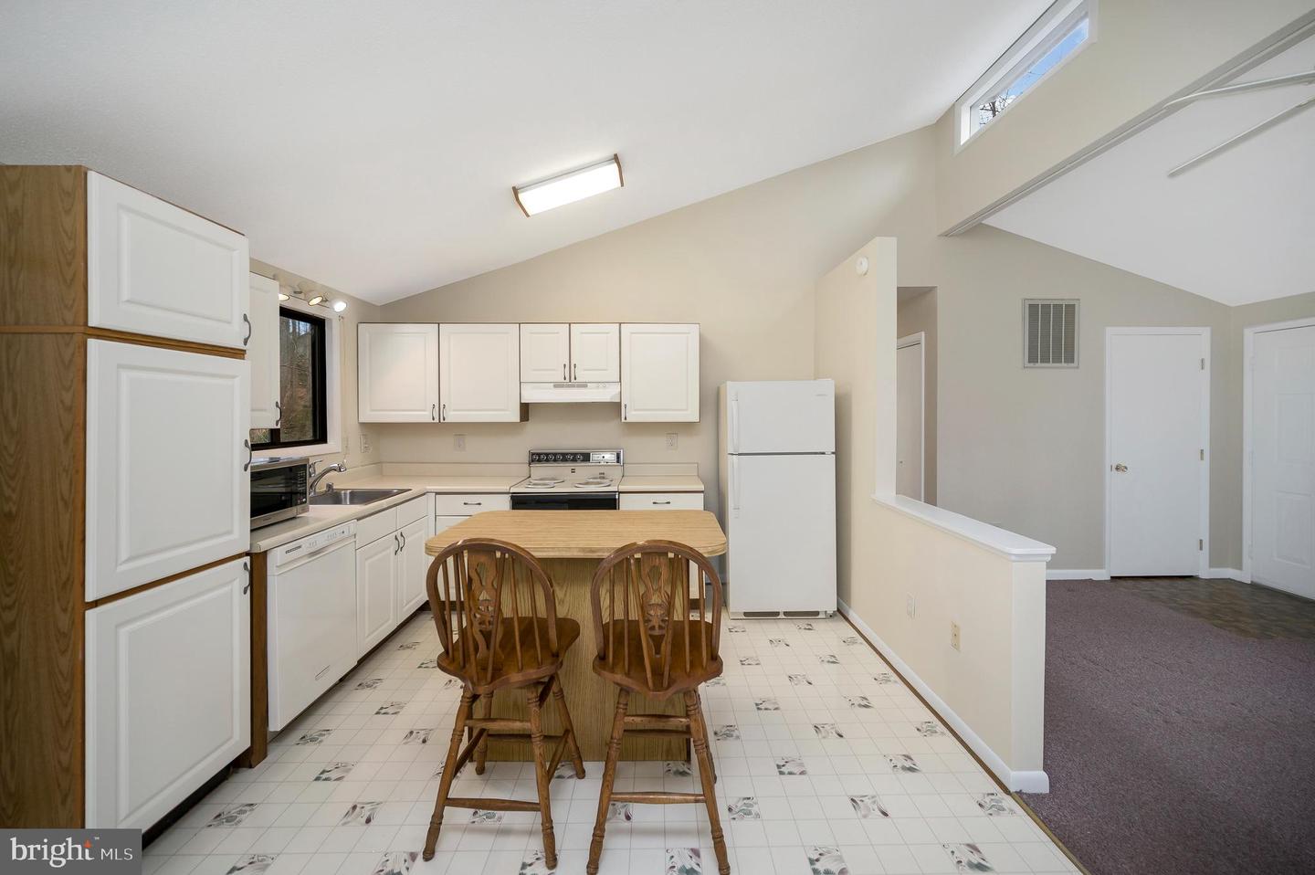 213 MT PLEASANT DR, LOCUST GROVE, Virginia 22508, 2 Bedrooms Bedrooms, 2 Rooms Rooms,1 BathroomBathrooms,Residential,For sale,213 MT PLEASANT DR,VAOR2013256 MLS # VAOR2013256