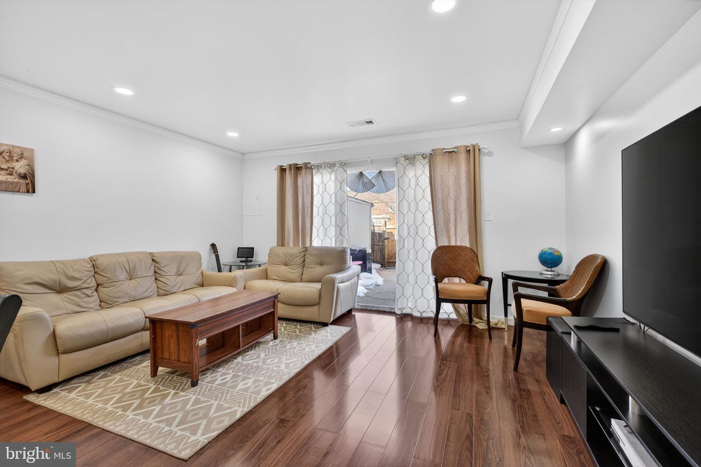 8526 FORRESTER BLVD #890, SPRINGFIELD, Virginia 22152, 2 Bedrooms Bedrooms, 4 Rooms Rooms,1 BathroomBathrooms,Residential,For sale,8526 FORRESTER BLVD #890,VAFX2289732 MLS # VAFX2289732 8526 FORRESTER BLVD #890, SPRINGFIELD, Virginia 22152, 2 Bedrooms Bedrooms, 4 Rooms Rooms,1 BathroomBathrooms,Residential,For sale,8526 FORRESTER BLVD #890,VAFX2289732 MLS # VAFX2289732