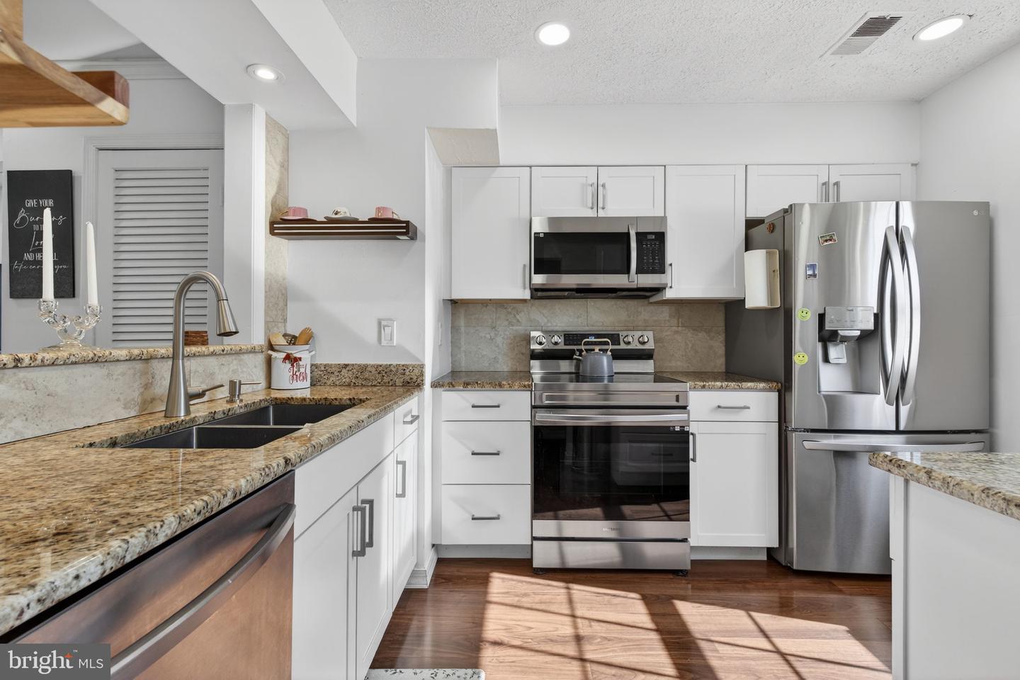 8526 FORRESTER BLVD #890, SPRINGFIELD, Virginia 22152, 2 Bedrooms Bedrooms, 4 Rooms Rooms,1 BathroomBathrooms,Residential,For sale,8526 FORRESTER BLVD #890,VAFX2289732 MLS # VAFX2289732 8526 FORRESTER BLVD #890, SPRINGFIELD, Virginia 22152, 2 Bedrooms Bedrooms, 4 Rooms Rooms,1 BathroomBathrooms,Residential,For sale,8526 FORRESTER BLVD #890,VAFX2289732 MLS # VAFX2289732