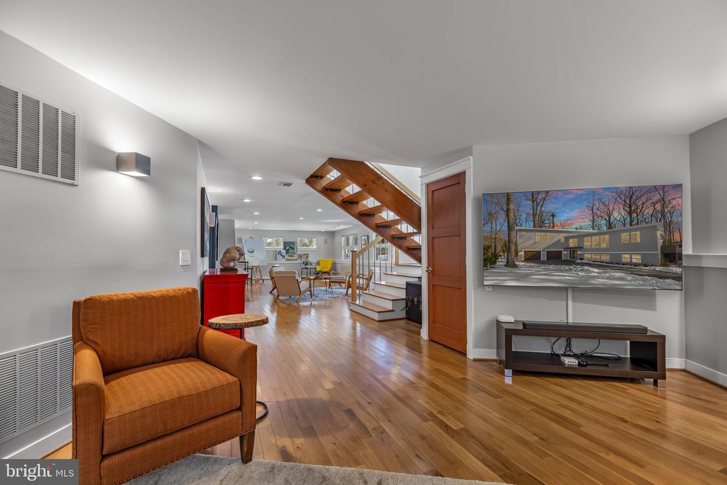 3421 FIDDLERS GRN, FALLS CHURCH, Virginia 22044, 5 Bedrooms Bedrooms, ,3 BathroomsBathrooms,Residential,For sale,3421 FIDDLERS GRN,VAFX2289822 MLS # VAFX2289822