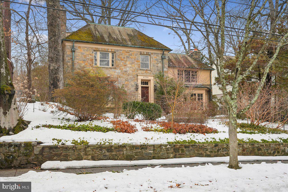 4708 LINNEAN AVE NW, WASHINGTON, District Of Columbia 20008, 4 Bedrooms Bedrooms, ,4 BathroomsBathrooms,Residential,For sale,4708 LINNEAN AVE NW,DCDC2245394 MLS # DCDC2245394