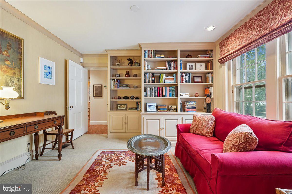 4708 LINNEAN AVE NW, WASHINGTON, District Of Columbia 20008, 4 Bedrooms Bedrooms, ,4 BathroomsBathrooms,Residential,For sale,4708 LINNEAN AVE NW,DCDC2245394 MLS # DCDC2245394