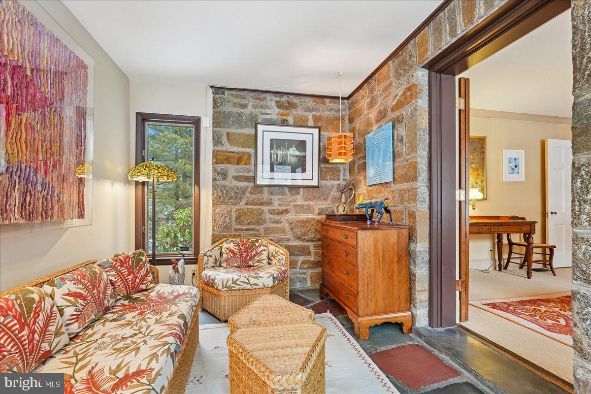 4708 LINNEAN AVE NW, WASHINGTON, District Of Columbia 20008, 4 Bedrooms Bedrooms, ,4 BathroomsBathrooms,Residential,For sale,4708 LINNEAN AVE NW,DCDC2245394 MLS # DCDC2245394